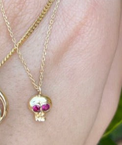 Skull Charm Ruby Eyes Necklace